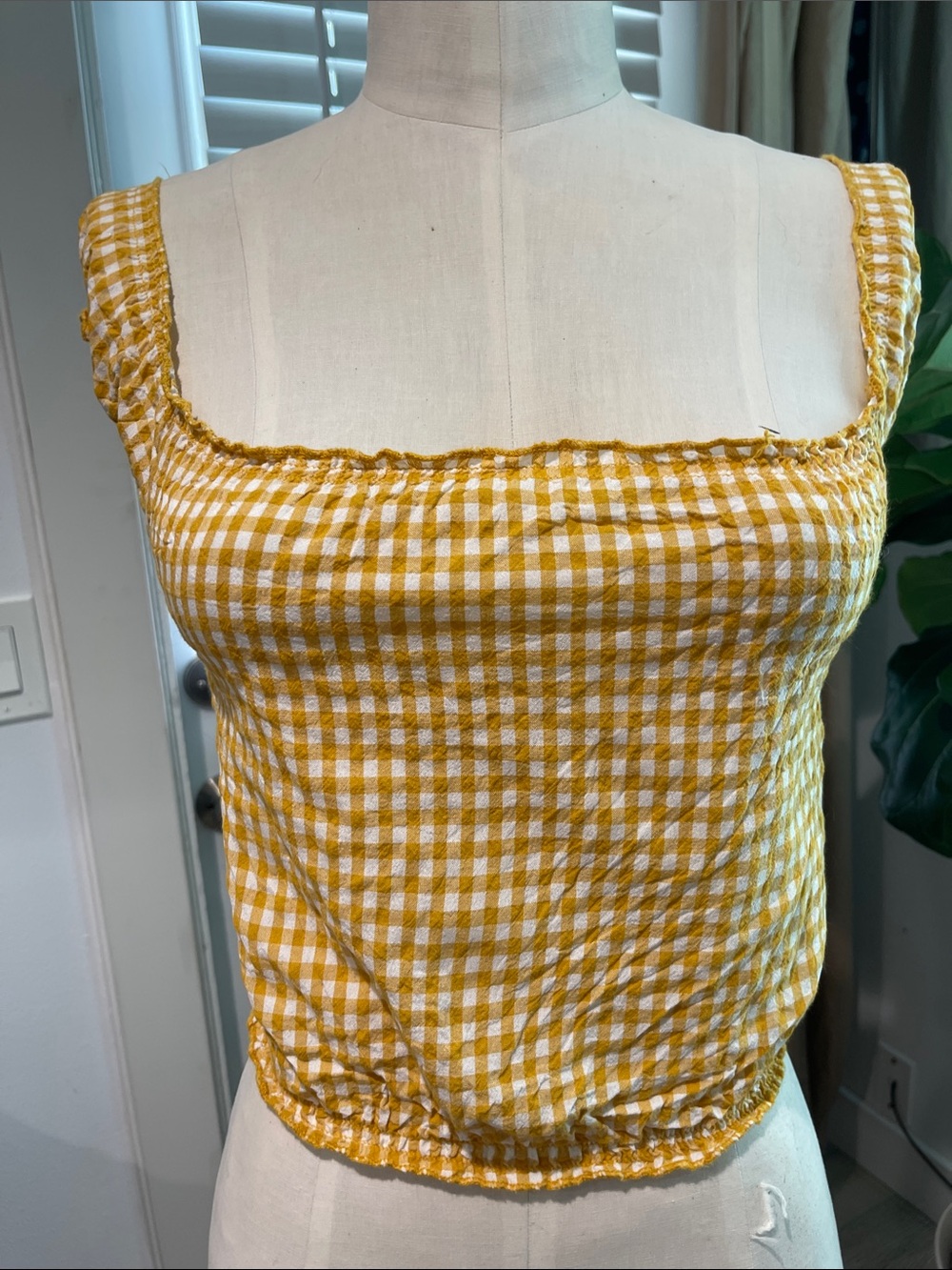 Yellow Gingham Square-Neck Cap Sleeve Seersucker Top